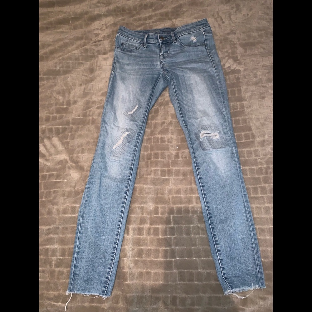 Mossimo Mid Rise Ripped Jegging